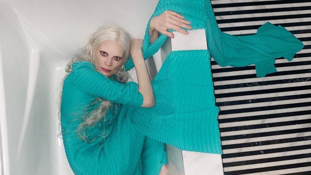 the-best-fashion-instagrams-of-the-week:-lizzo,-kourtney-kardashian,-halsey,-and-more-|-vogue