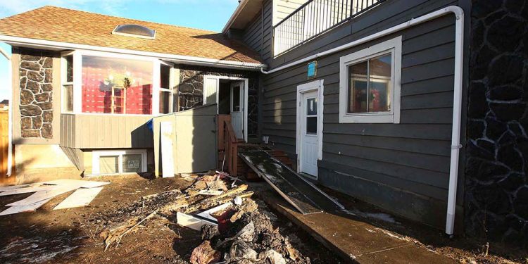nine-evacuated-in-whitehorn-house-fire-|-calgary-herald