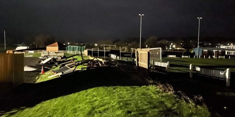 'absolutely-devastated'-–-alnwick-town-afc's-facilities-damaged-by-storm-arwen-–-chronicle-live