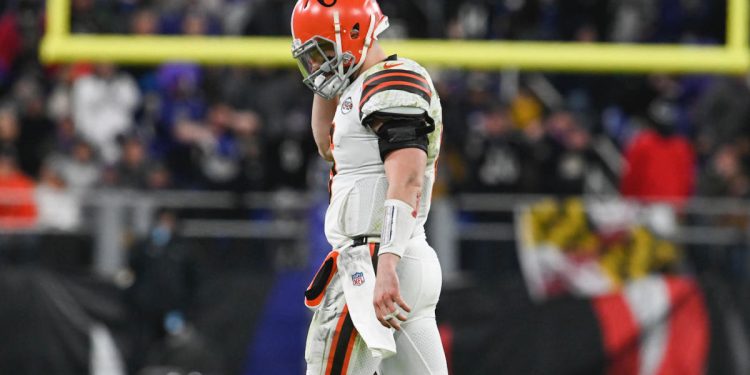 kareem-hunt's-father-takes-shot-at-baker-mayfield-following-browns'-week-12-loss-to-ravens