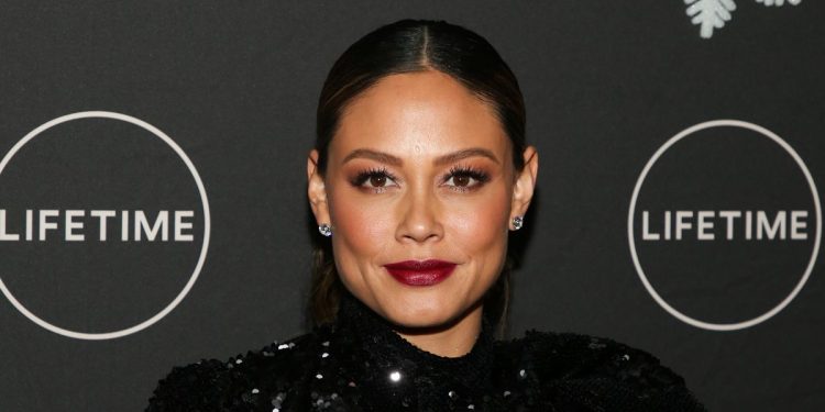 'ncis:-hawai'i'-fans-rally-around-vanessa-lachey-after-her-emotional-instagram-post