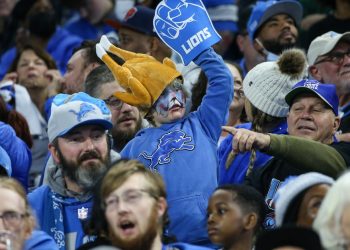 watch-live:-detroit-lions-15-hour-charity-marathon-with-guests,-prizes!