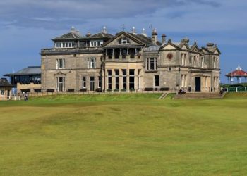 for-one-day-a-year,-the-clubhouse-of-the-royal-&-ancient-golf-club-opens-to-the-public-…