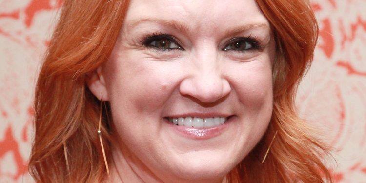 instagram-is-loving-how-ree-drummond-is-her-son's-biggest-fan-–-mashed
