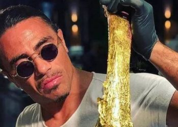salt-bae's-knightsbridge-restaurant-manager-defends-infamous-prices-–-ladbible
