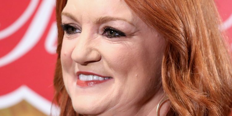 instagram-sees-a-smiling-sun-in-ree-drummond's-latest-pup-pic-–-mashed