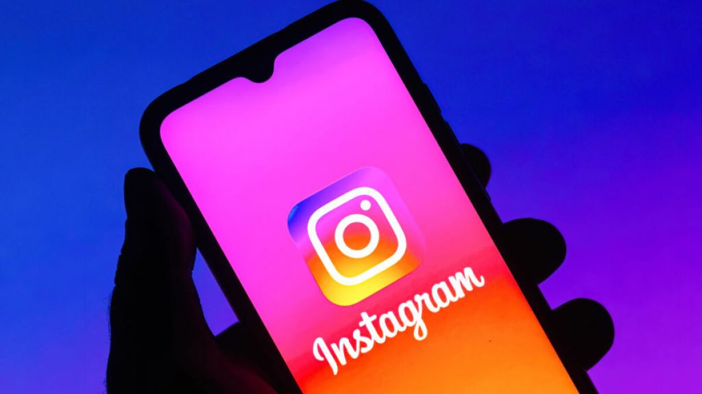 instagram-is-working-on-bringing-back-the-chronological-timeline-–-mashable