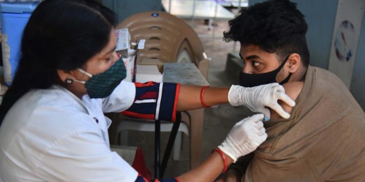 no-recommendations-for-covid-19-booster-dose-by-sec:-sources-–-deccan-chronicle