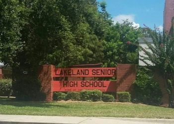 florida-substitute-teacher-charged-after-alleged-snapchat-showed-her-having-sex-with-student