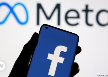 facebook-says-50,000-users-were-targets-of-′cyber-mercenaries′-|-news-|-dw-|-1612.2021