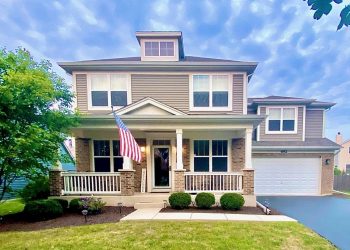 house-with-front-porch-has-access-to-private-pool,-gym,-clubhouse-|-oswego,-il-patch