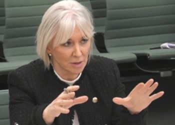 nadine-dorries-ousted-from-tory-whatsapp-group-for-praising-pm-|-evening-standard