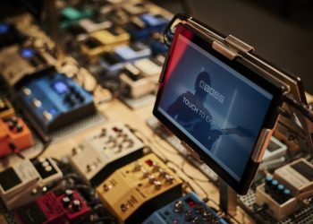 roland's-new-retail-experience-lets-you-control-the-lighting,-audio-and-video-in-store-…