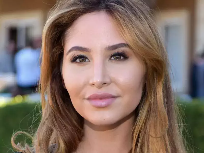 youtube-star-catherine-mcbroom-removed-her-own-iud-to-'get-healthy,'-according-to-her-…
