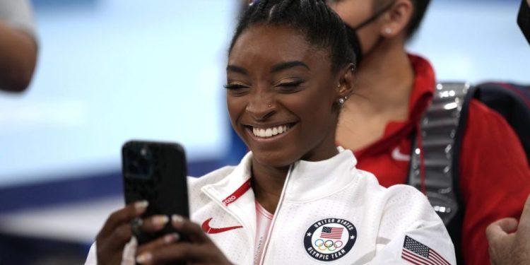 ronaldo-and-biles-lead-athletes-in-2021-twitter-follower-growth-–-sportico.com
