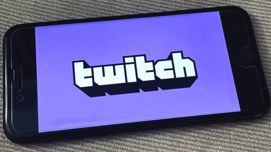 gta-v-beats-fortnite-as-the-most-watched-game-of-the-year-on-twitch-–-essentiallysports