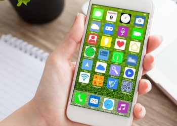 what-parents-need-to-know-before-gifting-their-child-a-phone-–-wcnc
