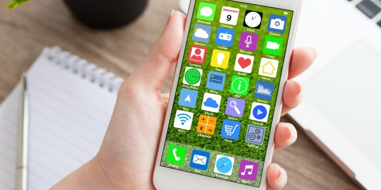 what-parents-need-to-know-before-gifting-their-child-a-phone-–-wcnc