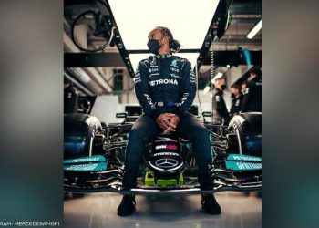 all-not-well-with-hamilton?-f1-star-unfollows-everyone-on-instagram-amid-retirement-talks