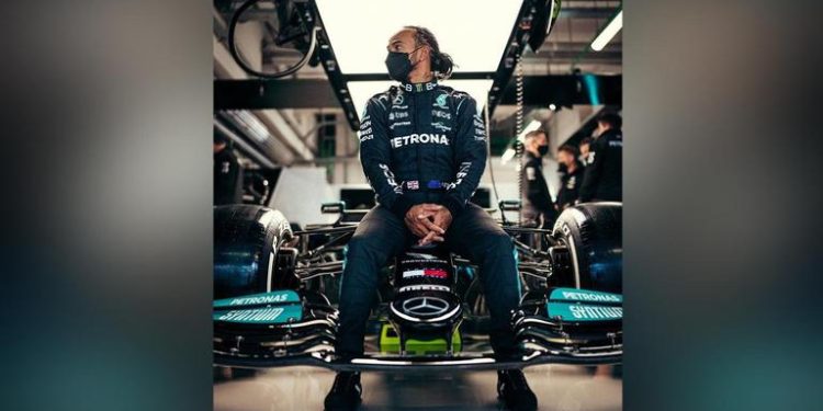 all-not-well-with-hamilton?-f1-star-unfollows-everyone-on-instagram-amid-retirement-talks