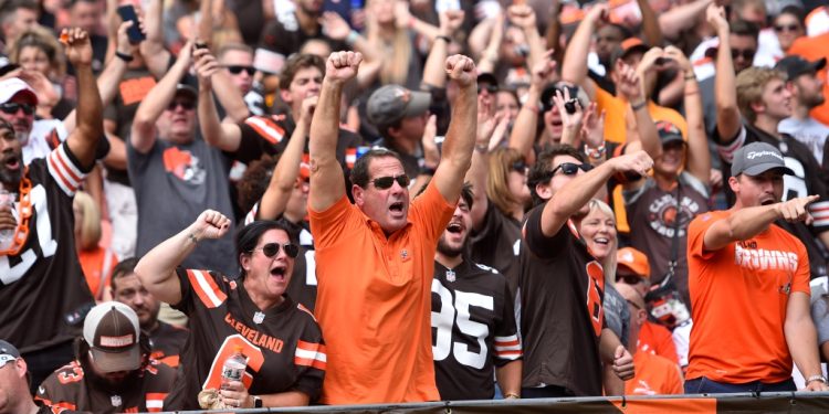 'what-if-the-browns-beat-the-packers?'-twitter-responds-in-a-variety-of-ways-–-browns-wire