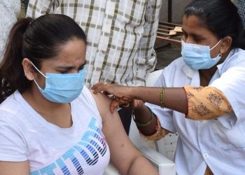 ap-to-give-covid19-jab-to-24-lakh-teenagers-from-january-3-–-deccan-chronicle