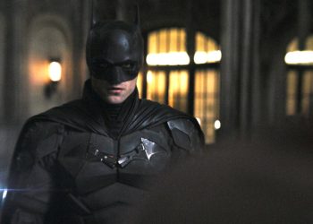 dc-fans-are-buzzing-with-praises-over-matt-reeves-sharing-the-batman-new-trailer-in-4k-…