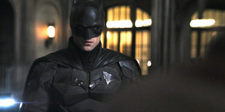 dc-fans-are-buzzing-with-praises-over-matt-reeves-sharing-the-batman-new-trailer-in-4k-…