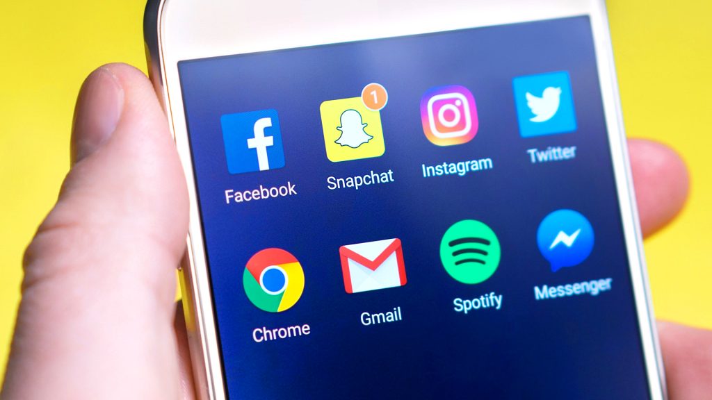 an-all-inclusive,-no-exceptions-guide-to-social-media-posting-–-the-diamondback