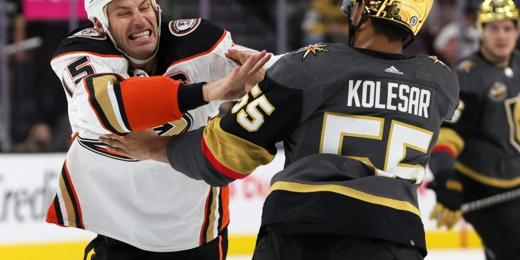 ducks-captain-ryan-getzlaf-enters-covid-19-protocol-|-calgary-herald