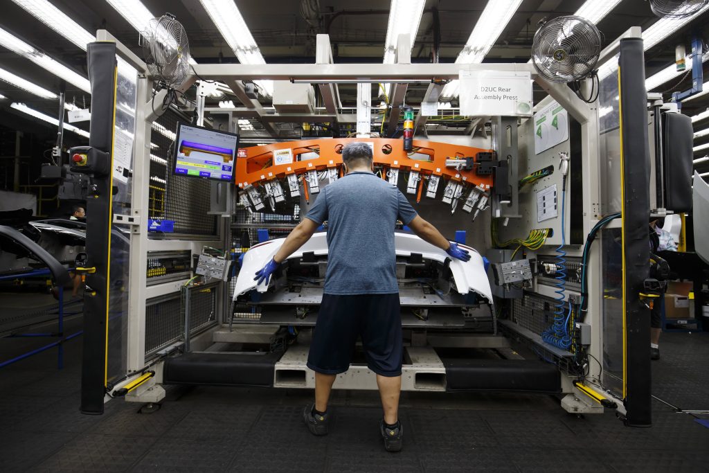 tesla,-gm-and-more:-goldman-names-the-ev-stocks-to-buy-going-into-2022-–-cnbc