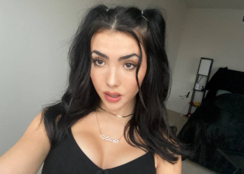andrea-botez-talks-potential-adhd-diagnosis-on-twitch-–-win.gg