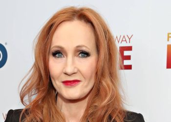 jk-rowling-dropped-from-school-house-name-after-students-reject-anti-trans-rhetoric-–-pinknews
