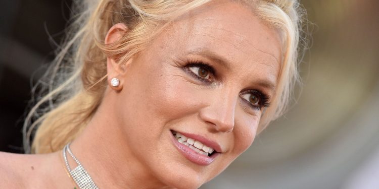 britney-spears-shares-naked-photos-on-instagram-as-she-embraces-'free-woman-energy-…