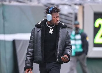 antonio-brown:-'i'm-an-american-hero'-–-new-york-post