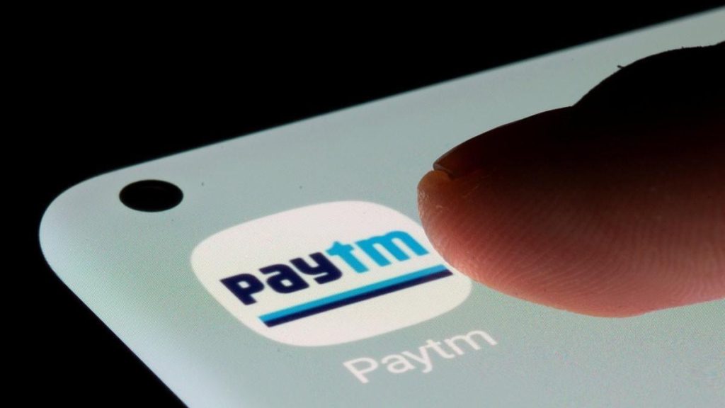 paytm-stock-hits-record-low;-netizens-flood-twitter-with-choicest-memes-–-businesstoday
