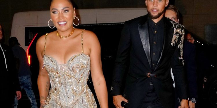 ayesha-curry-slams-instagram-troll-over-open-marriage-insult-–-new-york-post