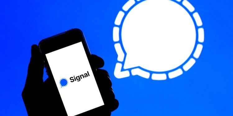 signal-ceo-resigns,-whatsapp-co-founder-to-take-over-—-rt-world-news