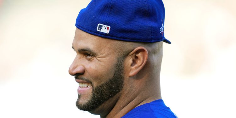 dodgers:-albert-pujols-gifted-a-la-coach-a-car-this-season-to-show-his-gratitude-–-dodgers-nation