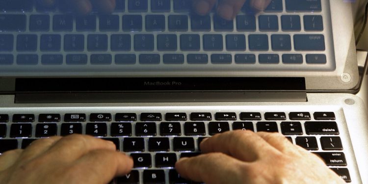 problem-solvers:-woman's-license-shared-on-facebook-from-scam-–-wkbw