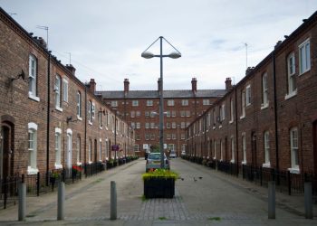 “it's-beautiful”:-life-on-the-greater-manchester-council-estate-that-instagram-is-obsessed-with-…