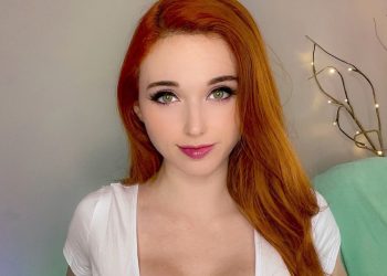 amouranth-wants-twitch-to-be-more-transparent-about-bans-–-game-rant