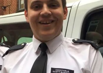 serving-met-police-officer-admits-sending-'intimate'-sexual-messages-to-15-year-old-boy-on-snapchat