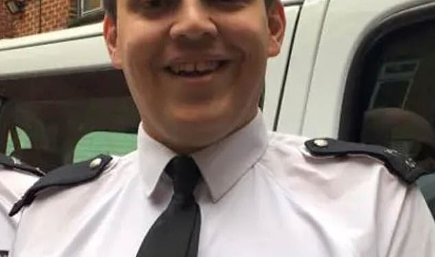 serving-met-police-officer-admits-sending-'intimate'-sexual-messages-to-15-year-old-boy-on-snapchat