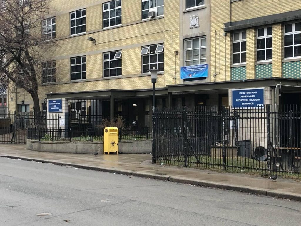 resident-of-toronto's-largest-homeless-shelter-dies-with-covid-19-as-50-shelters-battle-outbreaks