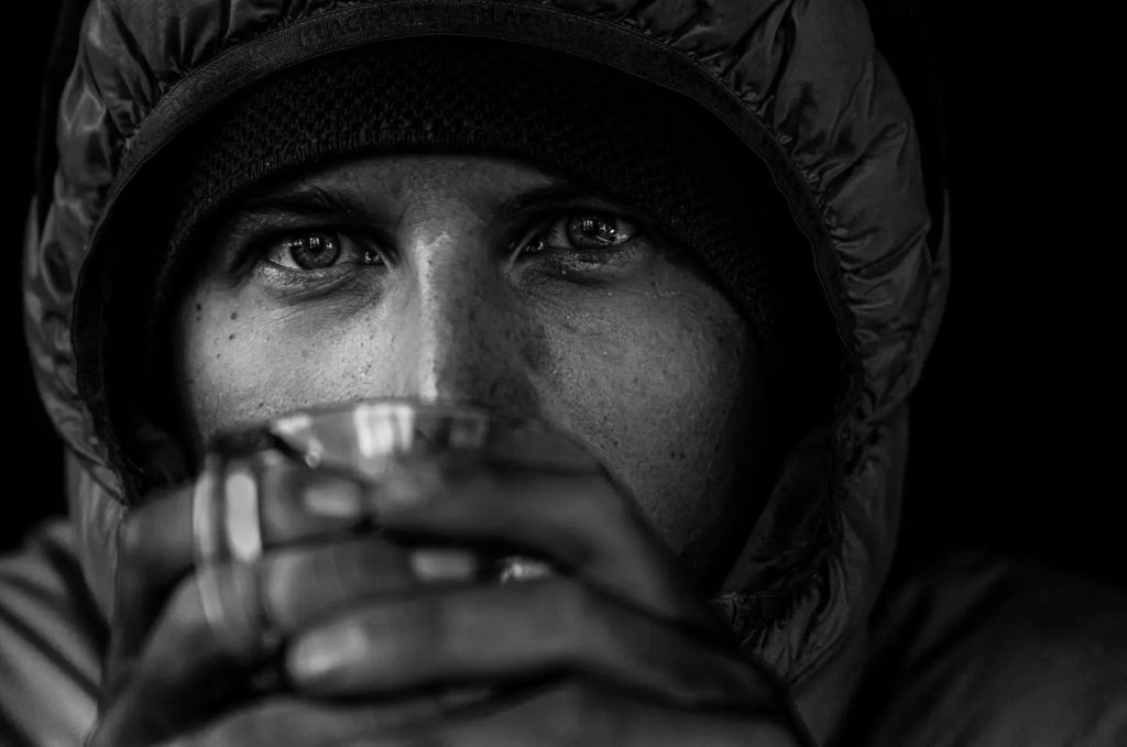 jost-kobusch-waits-patiently-for-a-solid-window-on-winter-everest-–-explorersweb-»