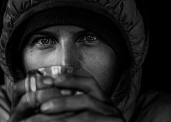 jost-kobusch-waits-patiently-for-a-solid-window-on-winter-everest-–-explorersweb-»