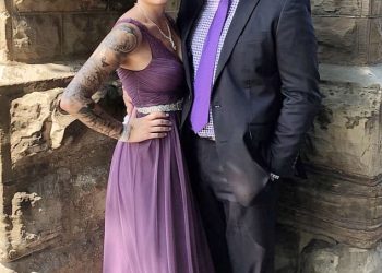 tattooed-accountant-overwhelmed-at-positive-reaction-to-her-'sleeves'-on-linkedin-|-daily-mail-online