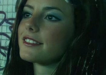 calling-all-effy-stonem-stans—the-2014-tumblr-girl-is-back-|-elle-australia