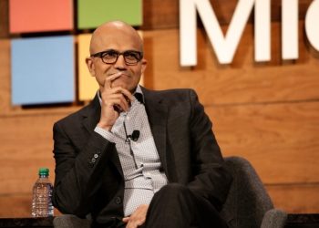 microsoft's-linkedin-censors-post-of-peter-schweizer's-'red-handed'-criticizing-big-tech-…